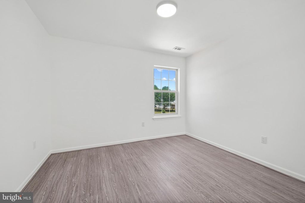 Image 17 of property listing at 404 PRAIRIE CT, Upper Marlboro, MD 20774