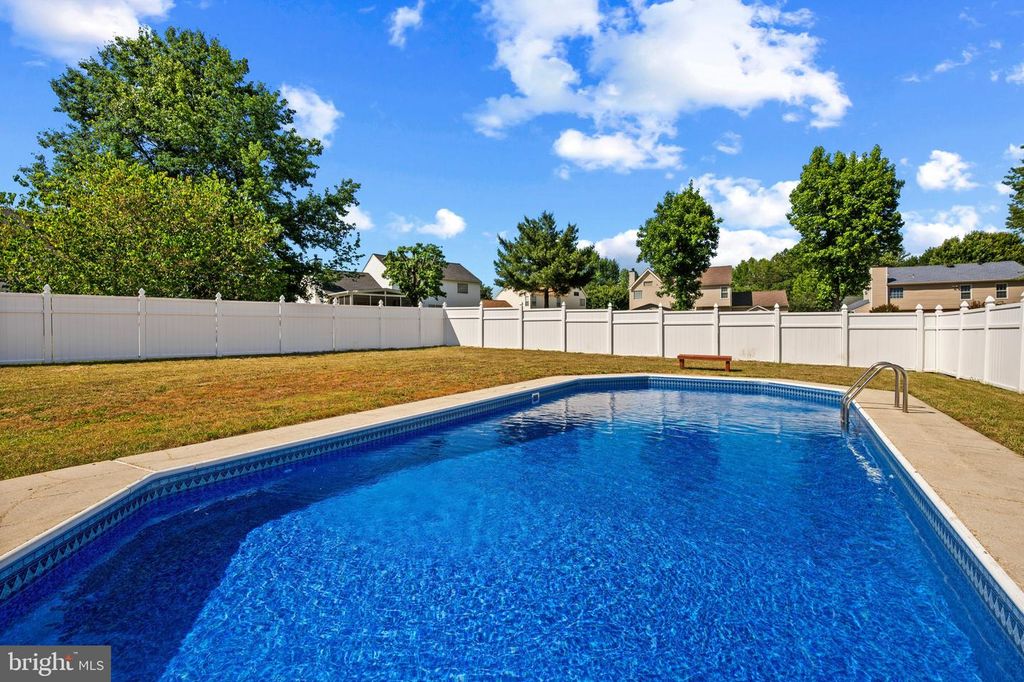 Image 30 of property listing at 404 PRAIRIE CT, Upper Marlboro, MD 20774