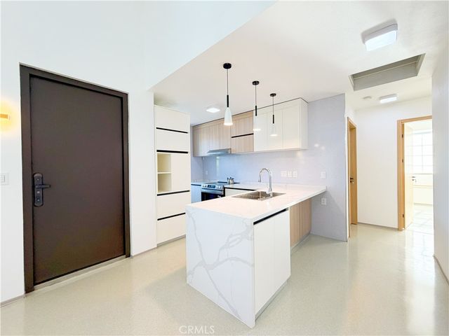 1 Quiet Hills Circle Drive, Phillips Ranch, CA 91766