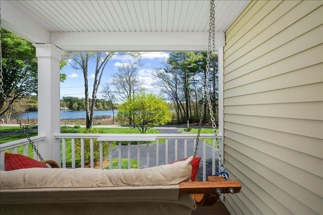 96 Ridge Rd, Northborough, MA 01532