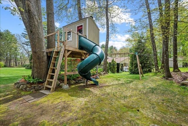 96 Ridge Rd, Northborough, MA 01532