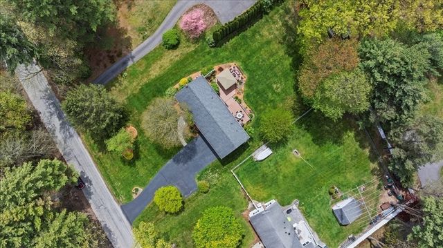 96 Ridge Rd, Northborough, MA 01532