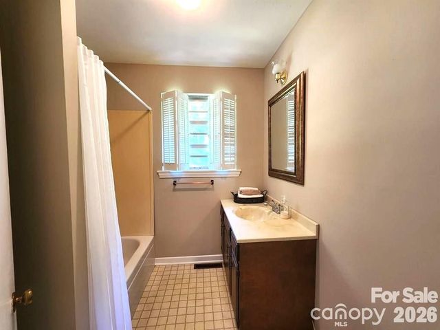 2333 Lynwood Drive, Lancaster, SC 29720