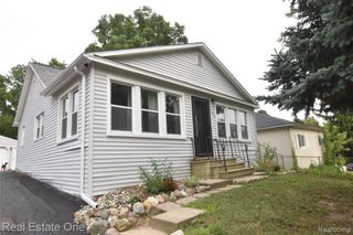 763 S Winding Drive, Waterford, MI 48328