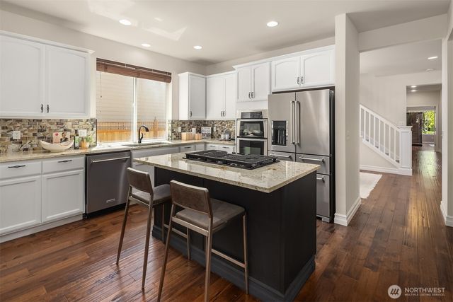 16148 Parkside Way SE, Renton, WA 98058