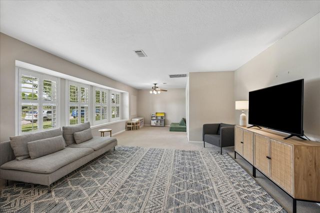 8114 Twin Hills Drive, Houston, TX 77071