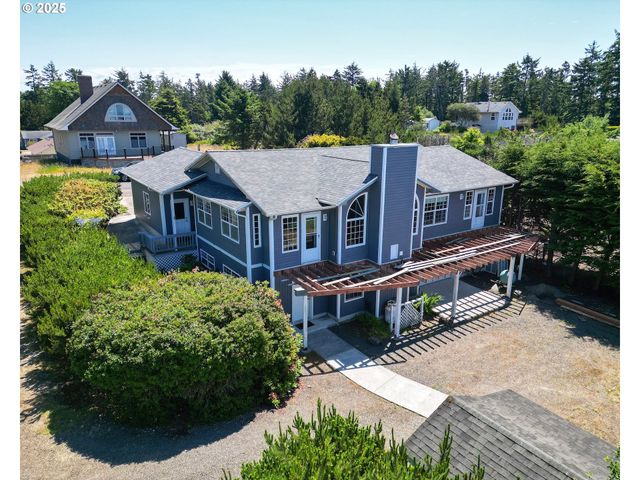 30517 K Pl, Ocean Park, WA 98640