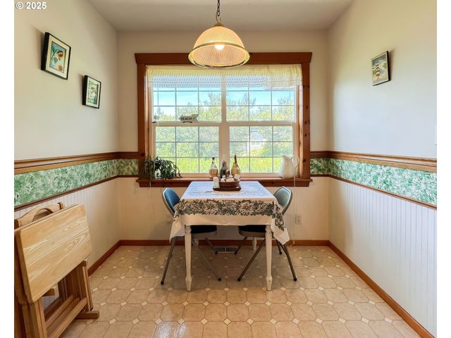 30517 K Pl, Ocean Park, WA 98640