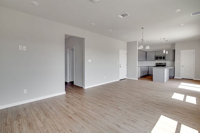 10508 Ruffin Drive, Fort Worth, TX 76131