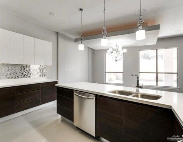 1316 E Balboa Avenue, Mcallen, TX 78503