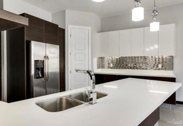 1316 E Balboa Avenue, Mcallen, TX 78503