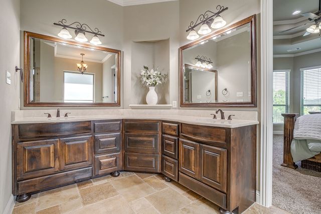 190 Ethan Drive, Hudson Oaks, TX 76087
