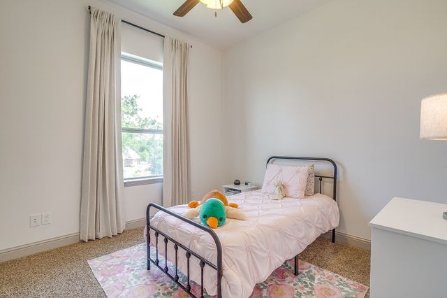 190 Ethan Drive, Hudson Oaks, TX 76087
