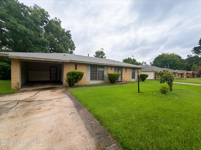 2002 Queensroad Avenue, Jackson, MS 39213