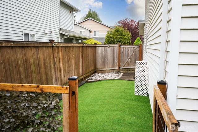 2606 123rd Pl SW, Unit B, Everett, WA 98204