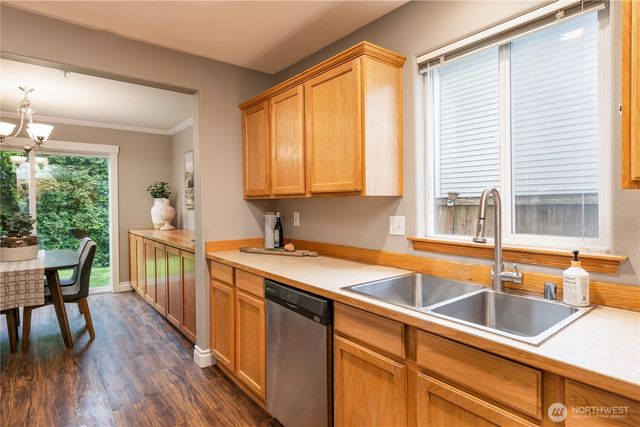 2606 123rd Pl SW, Unit B, Everett, WA 98204