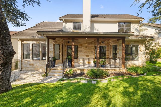 41 Tiburon DR, The Hills, TX 78738