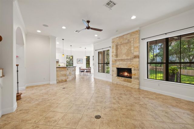 41 Tiburon DR, The Hills, TX 78738