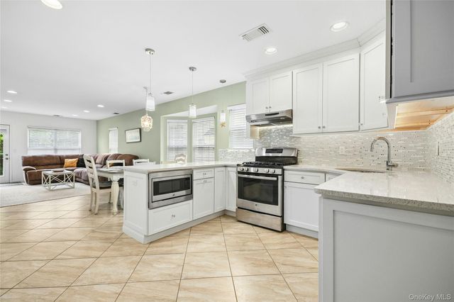 1 Ariel Drive, Middle Island, NY 11953