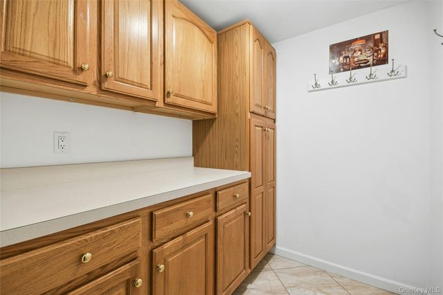 1 Ariel Drive, Middle Island, NY 11953