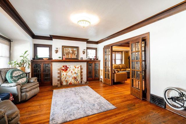 1429 S 79th STREET, West Allis, WI 53214