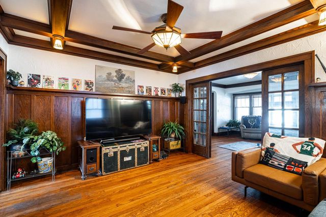 1429 S 79th STREET, West Allis, WI 53214