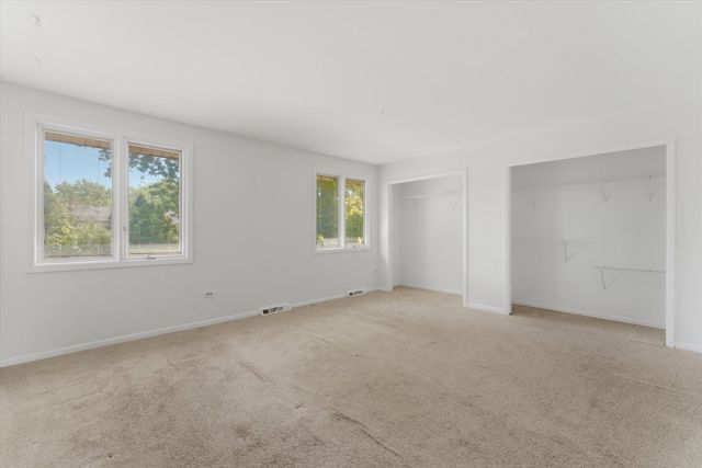 16861 Thackery Avenue, Oak Forest, IL 60452