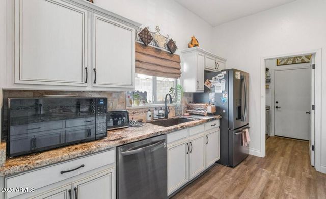 8094 W ZOE ELLA Way, Peoria, AZ 85382