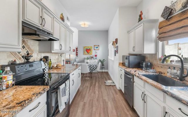 8094 W ZOE ELLA Way, Peoria, AZ 85382