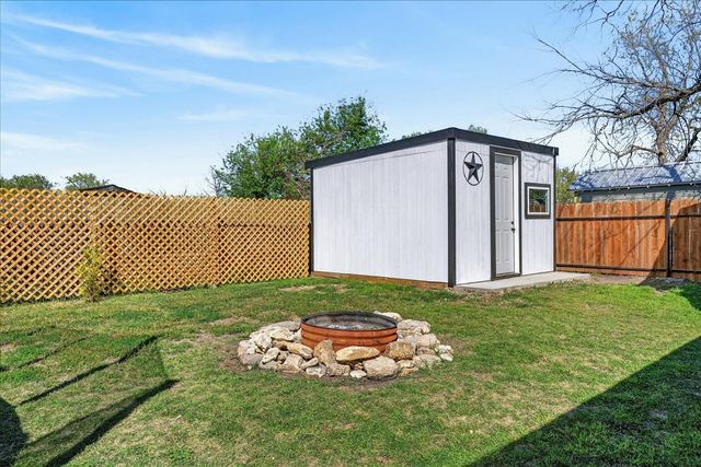 124 Travis, Dublin, TX 76446