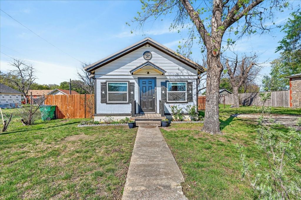 124 Travis, Dublin, TX 76446
