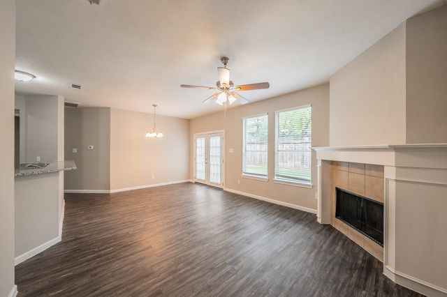 2301 Springmere Drive, Arlington, TX 76012