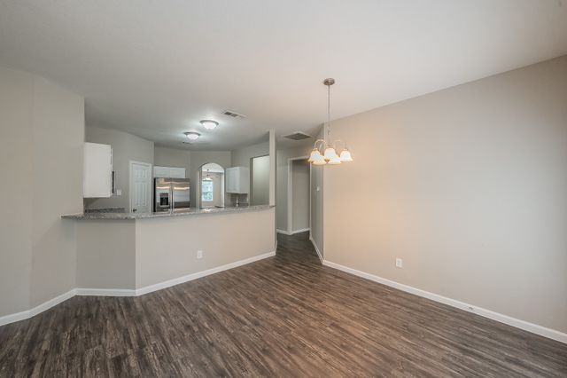 2301 Springmere Drive, Arlington, TX 76012