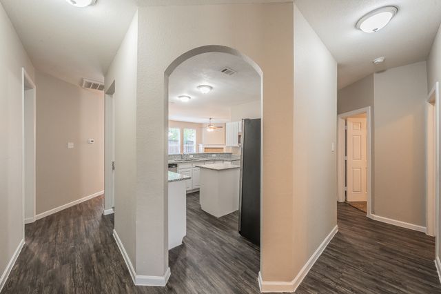 2301 Springmere Drive, Arlington, TX 76012