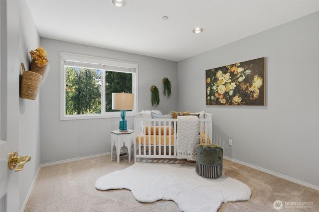 2209 W Lake Sammamish Parkway NE, Redmond, WA 98052