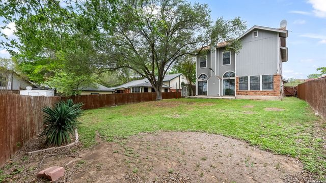 9806 PEBBLE RIDGE DR, Converse, TX 78109