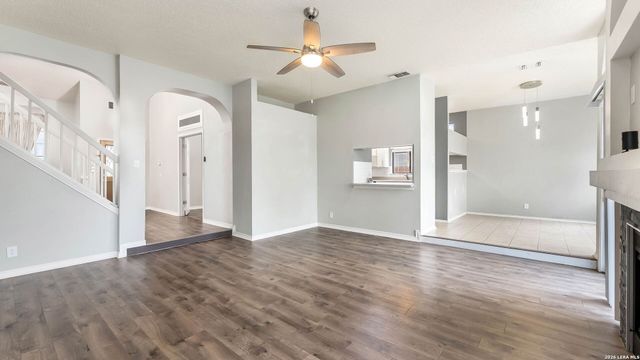 9806 PEBBLE RIDGE DR, Converse, TX 78109