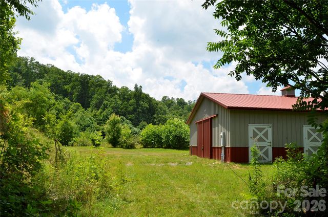 50 Gregory Hill Road, Fairview, NC 28730
