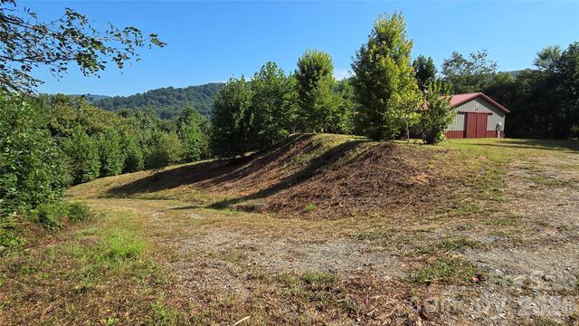 50 Gregory Hill Road, Fairview, NC 28730