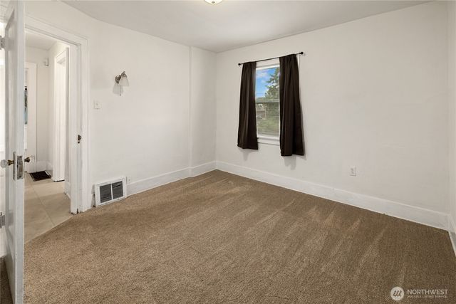 6315 Yakima Avenue, Tacoma, WA 98408