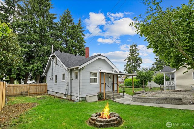 6315 Yakima Avenue, Tacoma, WA 98408