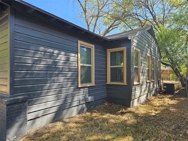 10630 Newcombe Drive, Dallas, TX 75228