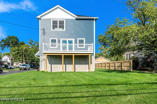 40 Roland Street, Keansburg, NJ 07734