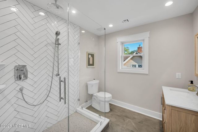 40 Roland Street, Keansburg, NJ 07734