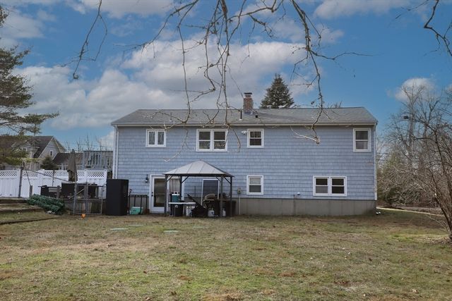 50 Cross St, Lakeville, MA 02347