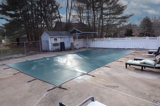 50 Cross St, Lakeville, MA 02347