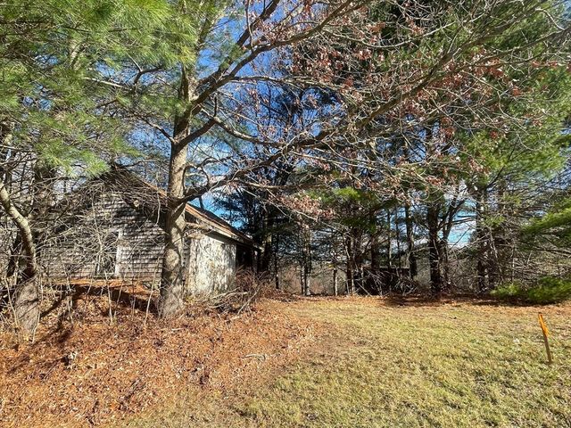 50 Cross St, Lakeville, MA 02347