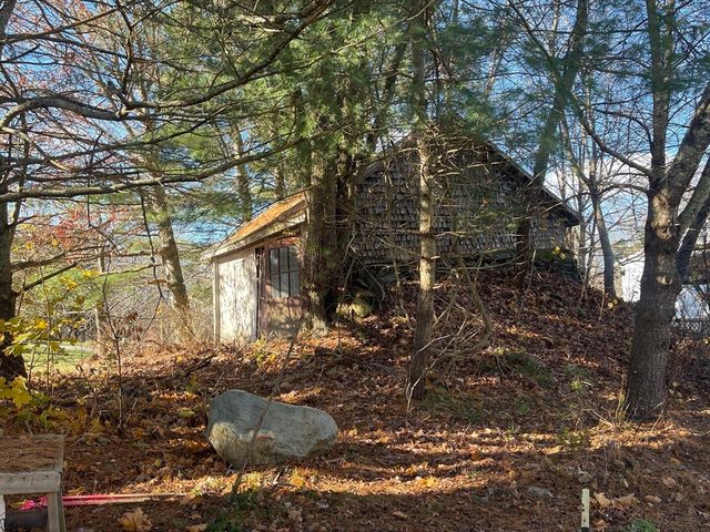 50 Cross St, Lakeville, MA 02347