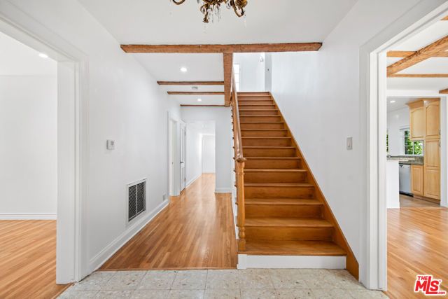 4339 Mariota Avenue, Toluca Lake (los Angeles), CA 91602