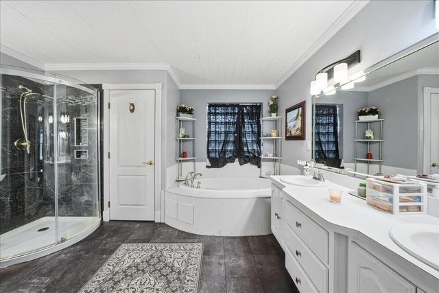 467 N 211 E, Valparaiso, IN 46383